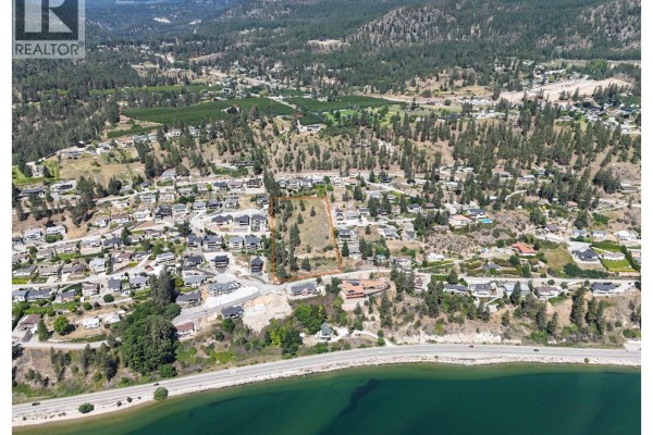 6446 Renfrew Road, Peachland, BC V0H1X7 Photo 4
