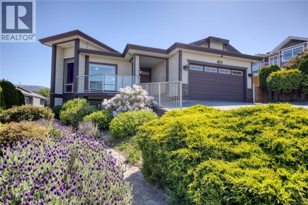 6448 Peregrine Rd, Nanaimo, BC, photo 2