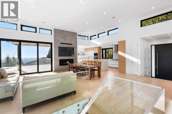 645 Ballantree Road, West Vancouver, BC V7S1W4 Photo 4