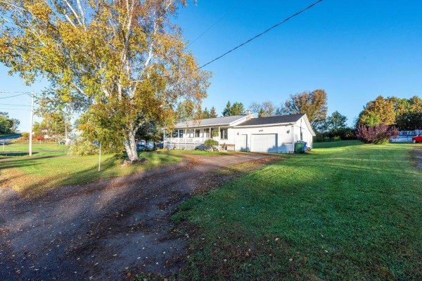 Living room - 645 Rue De Clarendon, Pontiac, QC J0X2V0 Photo 3