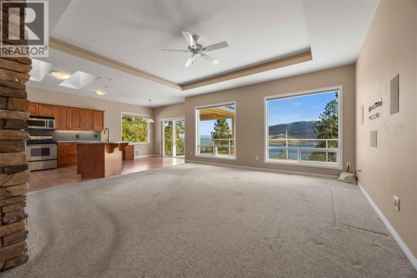 Bedroom - 6455 Vernon Avenue, Peachland, BC V0H1X8 Photo 4