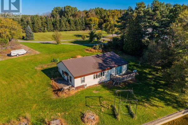 6457 County Rd 9, Greater Napanee, ON K7R3K8 Photo 2