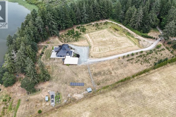 6458 Diana Dr, Duncan, BC, photo 3