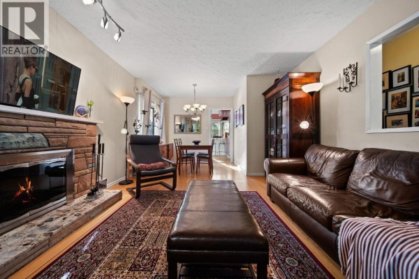 6459 Dumfries Street, Vancouver, BC V5P3B5 Photo 4