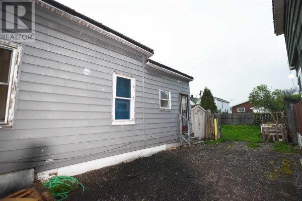 Bathroom - 646 Portage Ln, Sault Ste  Marie, ON P6A1K5 Photo 4
