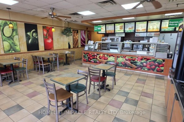 6465 Airport Road, Mississauga, ON L4V1E4 Photo 2