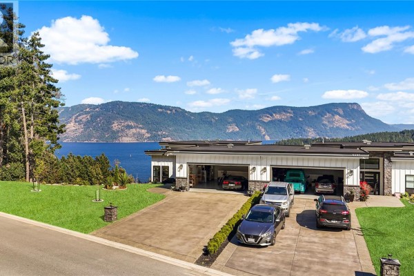 6469 Marine Cres, Duncan, BC, photo 3