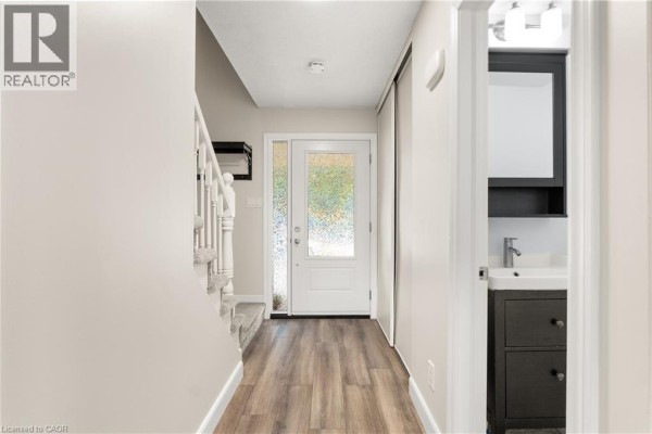 2pc Bathroom - 647 Pinerow Crescent Unit# A, Waterloo, ON N2T2K5 Photo 4