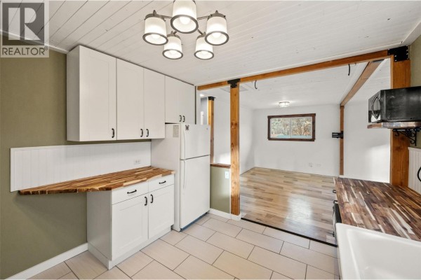 4pc Bathroom - 6470 Hollow Street, Oliver, BC V0H1T0 Photo 5