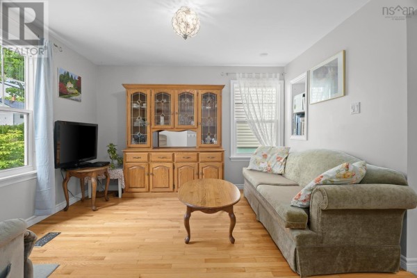 4pc Bathroom - 6474 Roslyn Road, Halifax, NS B3L2M7 Photo 5