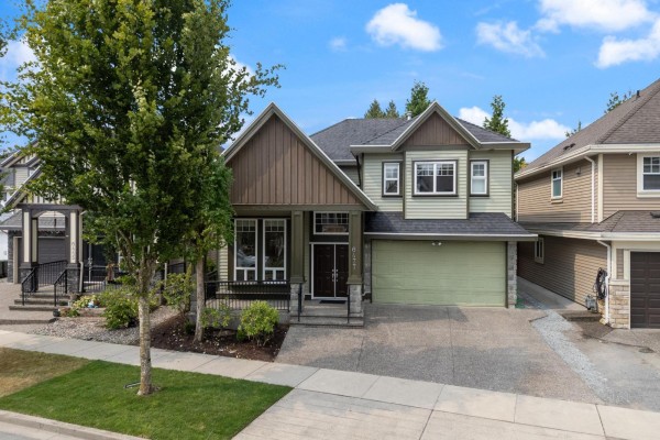 6477 143 Street, Surrey, BC V3W1T4 Photo 2
