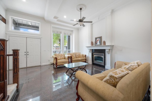 6477 143 Street, Surrey, BC V3W1T4 Photo 5