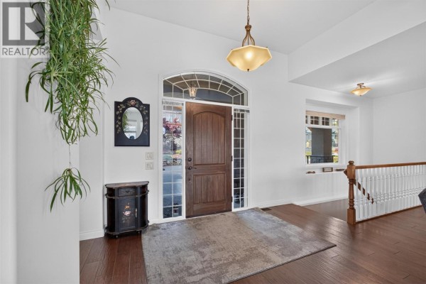 Living room - 6479 Stuart Crescent S, Peachland, BC V0H1X7 Photo 5
