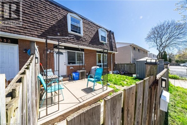 648-654 Francis Road, Burlington, ON L7T3X7 Photo 4