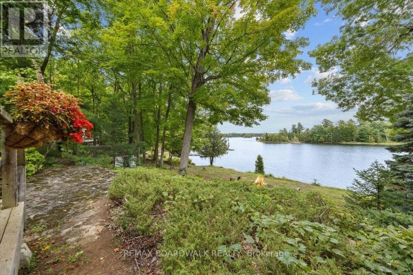 Kitchen - 648 Bellows Bay Point, Rideau Lakes, ON K0G1V0 Photo 3