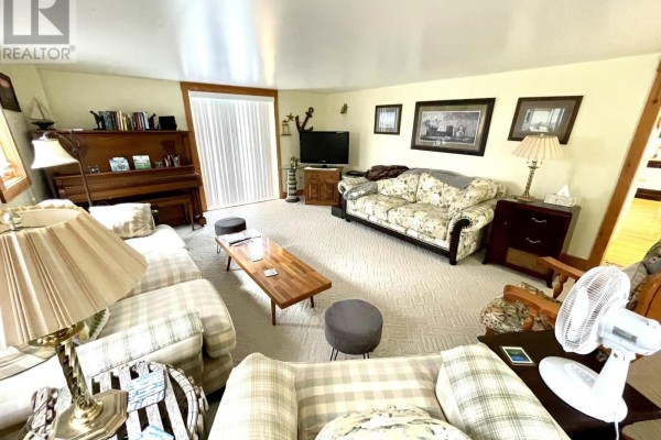 Primary Bedroom - 6481 Route 14, Cape Wolfe, PE C0B1V0 Photo 5