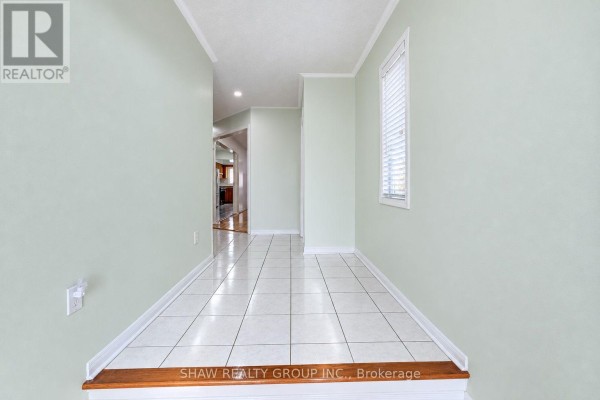 Bedroom - 6484 Skipper Way, Mississauga, ON L5W1P6 Photo 4