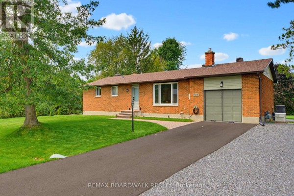 6485 Doctor Blair Crescent, Ottawa, ON K0A2T0 Photo 2