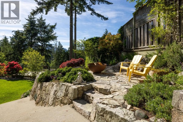 6485 Madrona Crescent, West Vancouver, BC V7W2J7 Photo 4