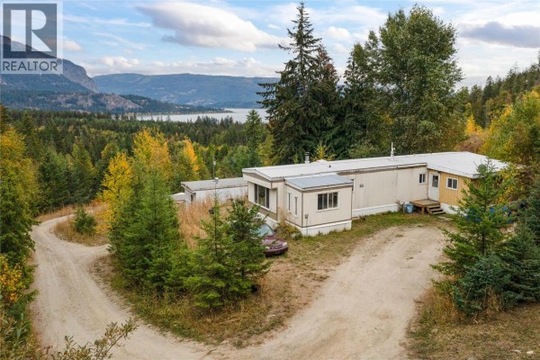 Primary Bedroom - 649 Lee Road Unit# 1,2,3, Tappen, BC V0E2X0 Photo 5