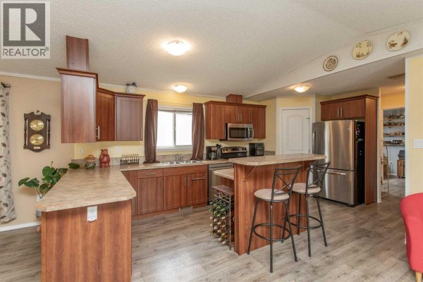 Breakfast - 65, 15 Mackenzie Ranch Way, Lacombe, AB T4L0B4 Photo 5