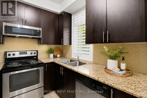 65 - 397 Beechgrove Drive, Toronto, ON M1E2R1 Photo 5