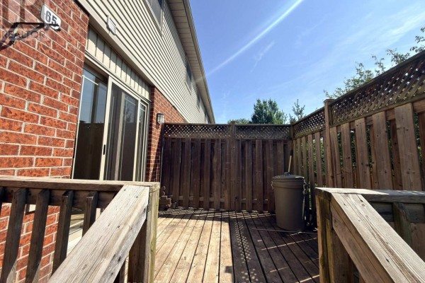 65 - 511 Admiral Drive W, London East, ON, photo 2