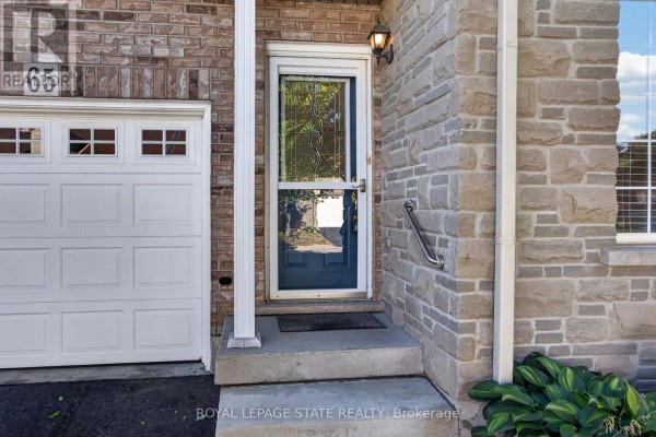 Bathroom - 65 - 566 Southridge Drive, Hamilton, ON L9C7W5 Photo 4
