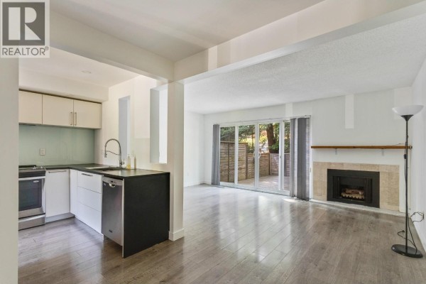 65 1930 Cedar Village Crescent, North Vancouver, BC V7J3M5 Photo 4