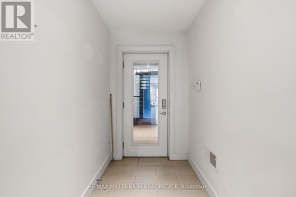 Family room - 65 Castlefield Avenue, Toronto, ON M4R1G5 Photo 5