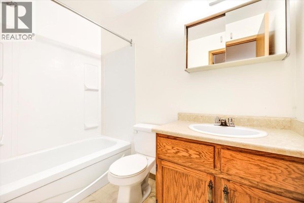 4pc Bathroom - 65 Cokato Road Unit# 104, Fernie, BC V0B1M4 Photo 2