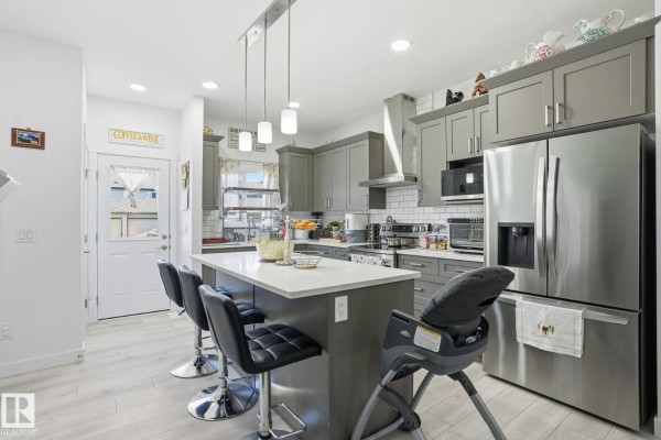 Kitchen - 65 Covell Cm, Spruce Grove, AB T7X0Y7 Photo 3