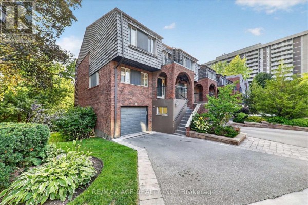 65 Cricklewood Crescent, Markham, ON, photo 2