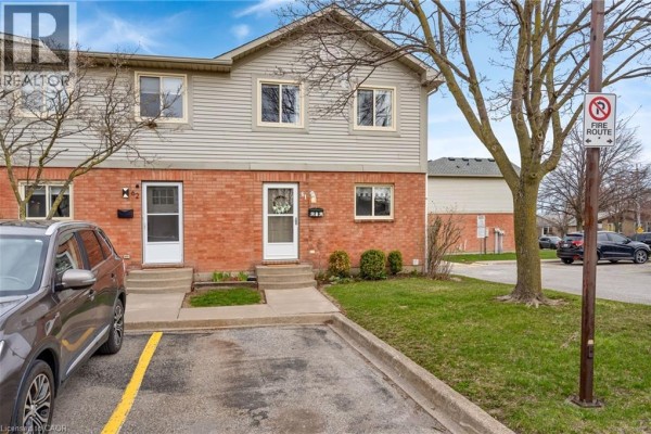 65 Dorchester Boulevard Unit# 61, St  Catharines, ON, photo 2