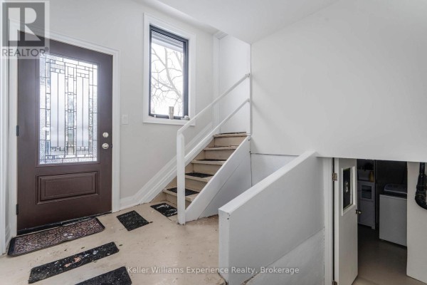 65 Drury Lane, Barrie, ON L4M3C9 Photo 4