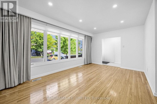 Primary Bedroom - 65 Harrop Avenue, Toronto, ON M9B2H1 Photo 4