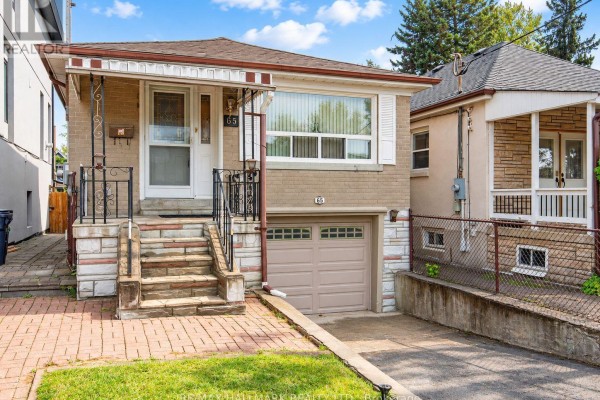 65 Holmstead Avenue, Toronto, ON M4B1T3 Photo 2