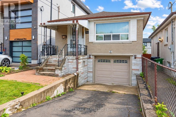 65 Holmstead Avenue, Toronto, ON M4B1T3 Photo 3