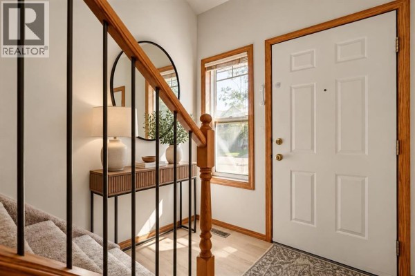 Living room - 65 Millview Green Sw, Calgary, AB T2Y3W1 Photo 4