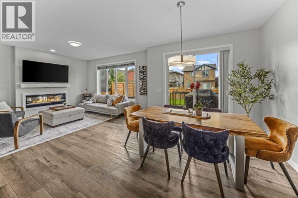 Foyer - 65 Morgan Street, Cochrane, AB T4C2R6 Photo 3