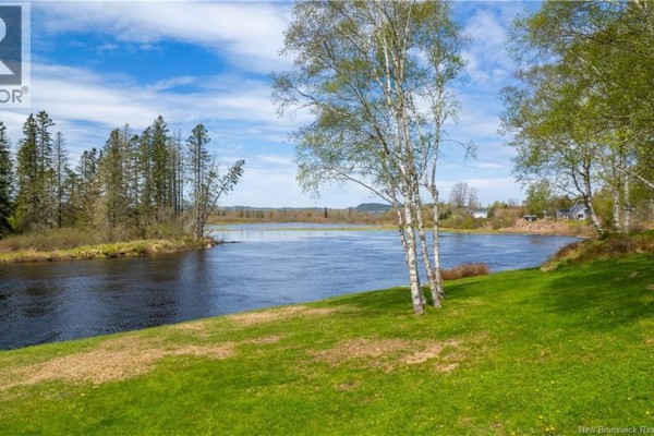 65 Riverview Avenue, St George, NB E5C3M7 Photo 2