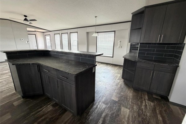 Bedroom - 650 Campbell Cove, Brandon, MB R7A7X2 Photo 5