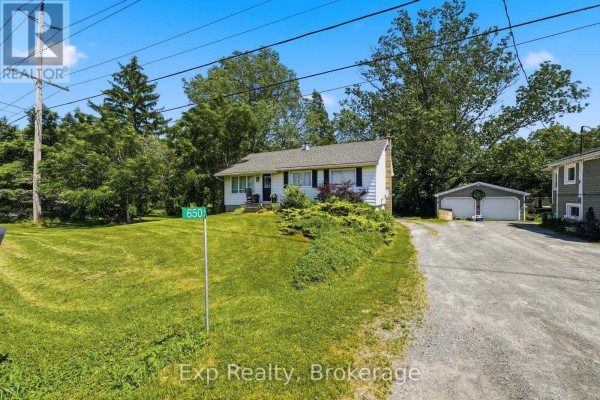 Laundry room - 650 County Road 5, Prince Edward County, ON K0K2T0 Photo 2