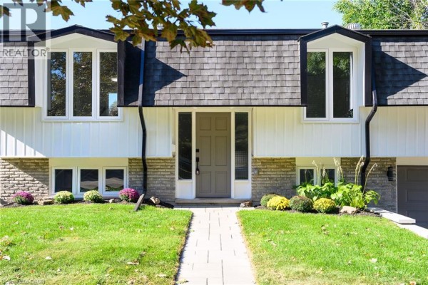 4pc Bathroom - 650 Cumberland Avenue, Burlington, ON L7N2X5 Photo 5