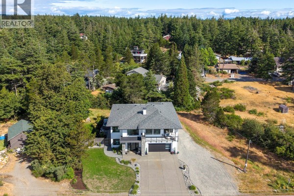 Patio - 650 Lazo Rd, Comox, BC V9M3V4 Photo 5