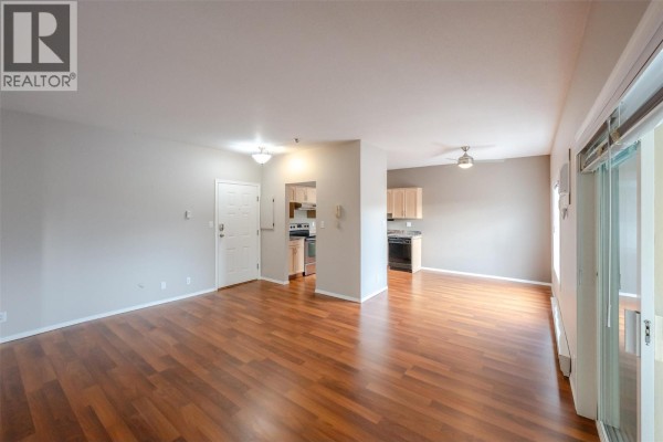 Primary Bedroom - 650 Mckinney Road Unit# 325, Oliver, BC V0H1T3 Photo 2