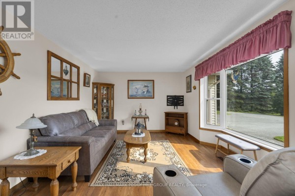 6506 5th Line, Essa, ON, photo 3