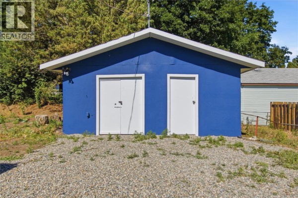 Primary Bedroom - 6507 Savona Access Road, Kamloops, BC V0K2J0 Photo 5