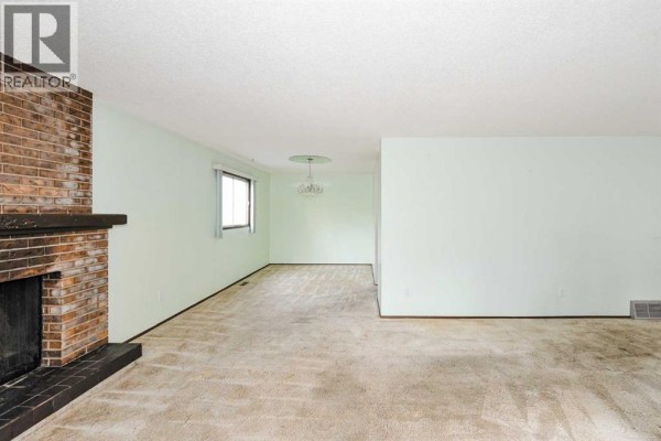 Primary Bedroom - 6508 37 Avenue, Camrose, AB T4V3J6 Photo 4