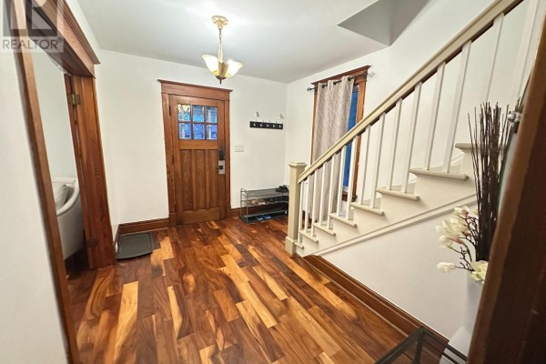 6510 Barker Street, Niagara Falls, ON L2G1Y7 Photo 2